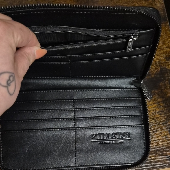 Killstar Velvet Wallet - Picture 4 of 4